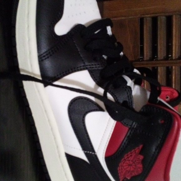 Retro - Picture 3 of 3